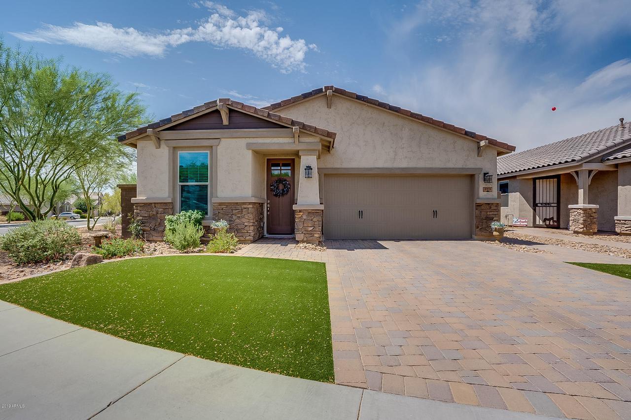 2915 W Thorn Tree Dr., Phoenix, AZ 85085