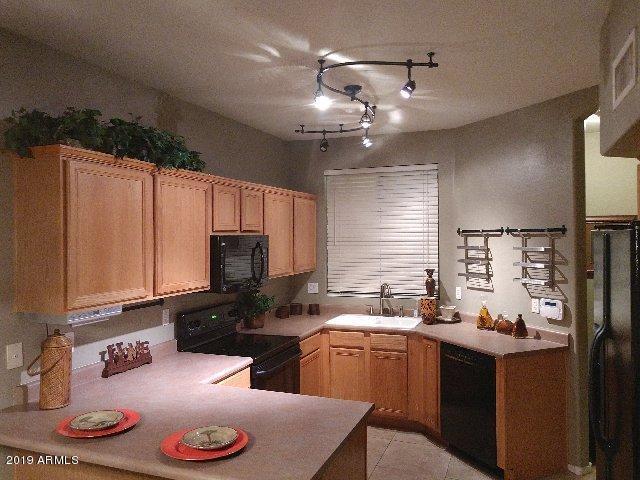 114 E Cottonwood Ln., Phoenix, AZ 85048