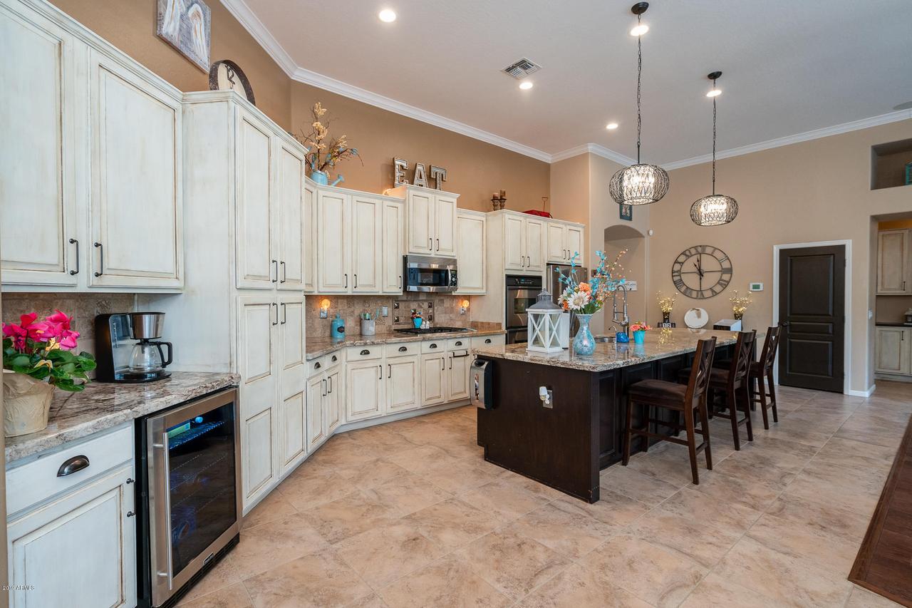 1030 E Kaibab Pl., Chandler, AZ 85249