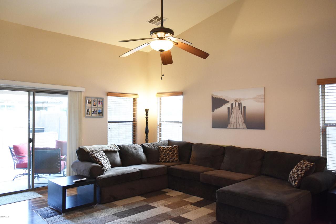 22339 E Calle De Flores, Queen Creek, AZ 85142