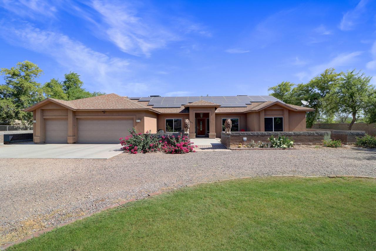 8028 S 29th Ave., Laveen, AZ 85339