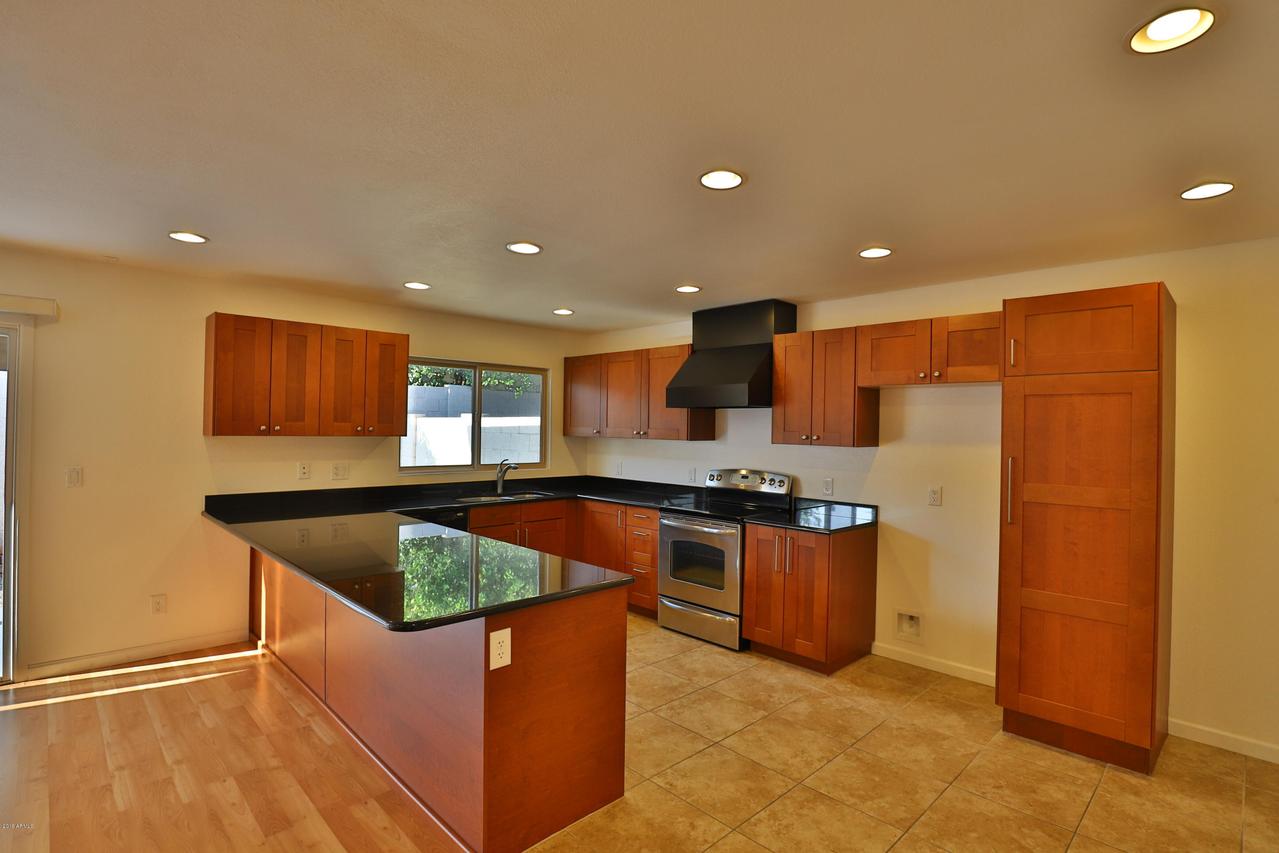 2424 E Robert E Lee St., Phoenix, AZ 85032