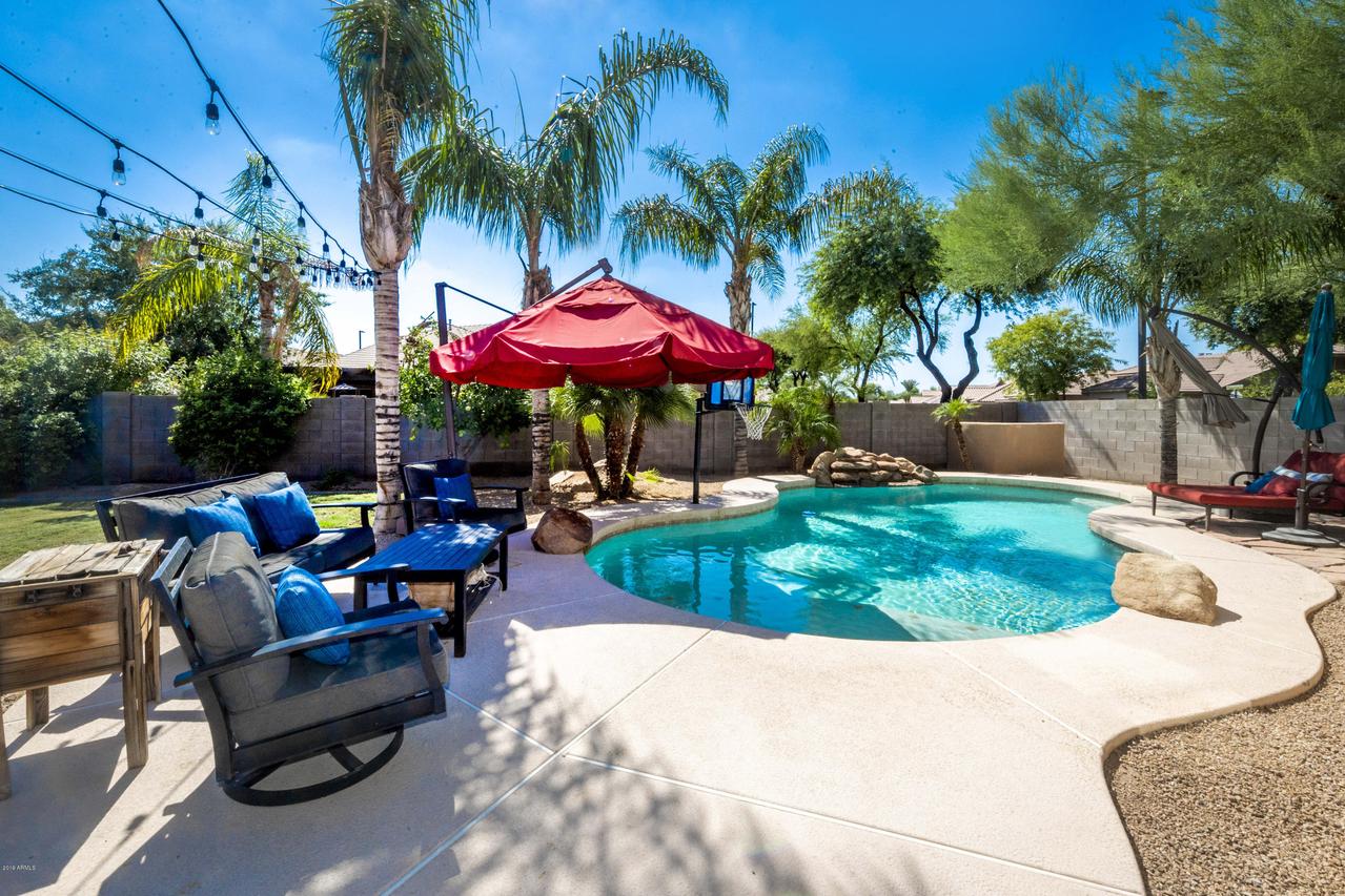 2720 S Honeysuckle Ln., Gilbert, AZ 85295