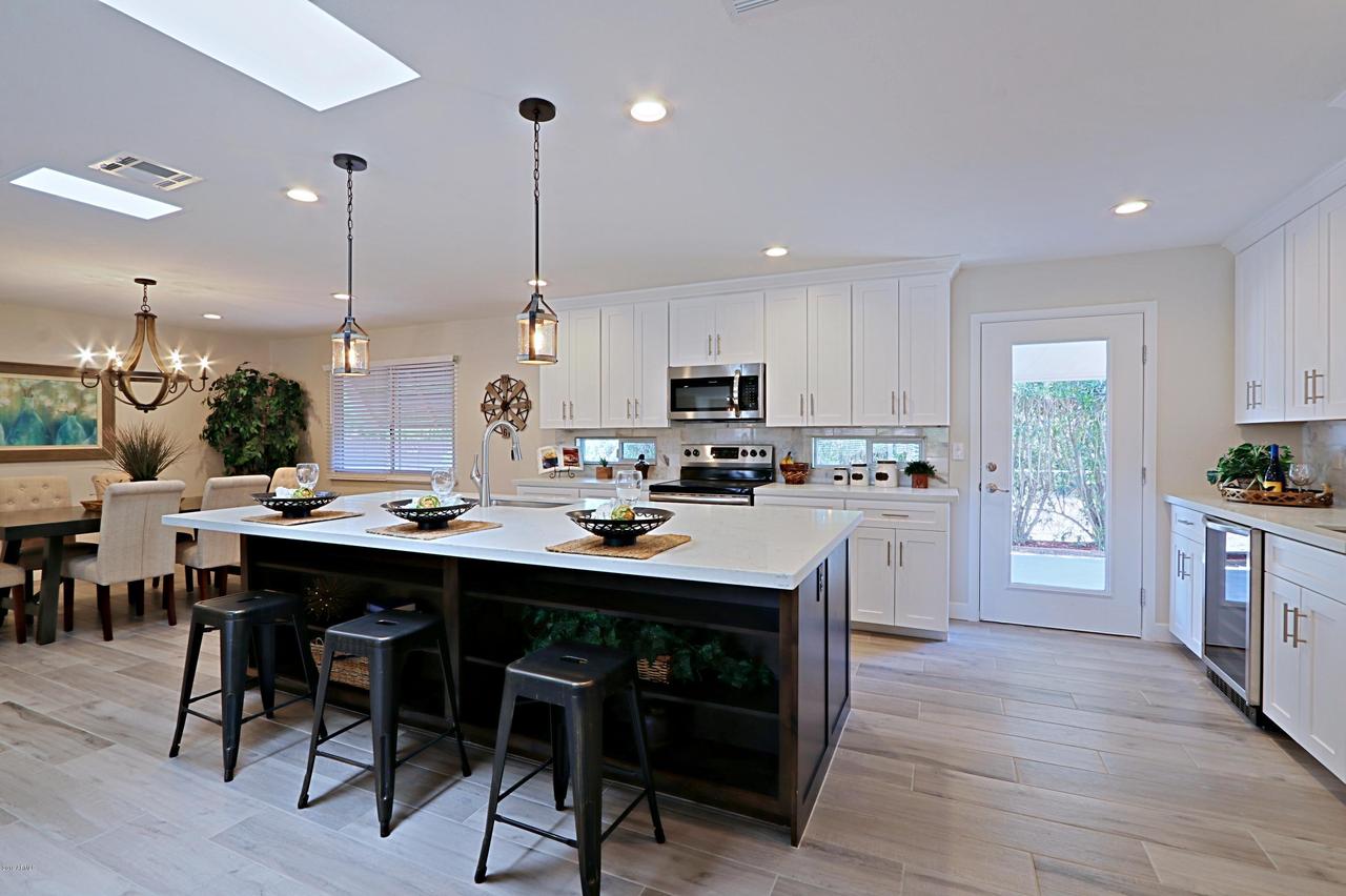 9627 W Willowbrook Dr., Sun City, AZ 85373