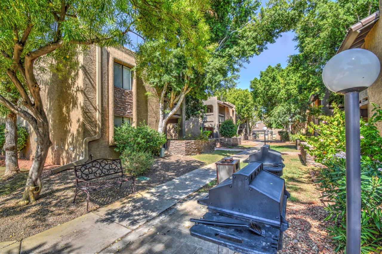 3825 E Camelback Rd. #122, Phoenix, AZ 85018