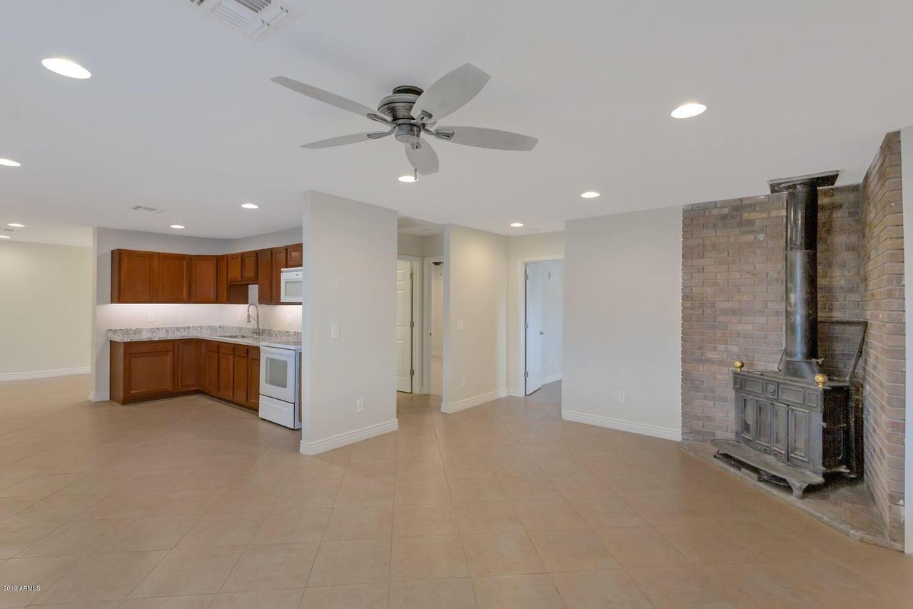 7536 W Mitchell Dr., Phoenix, AZ 85033