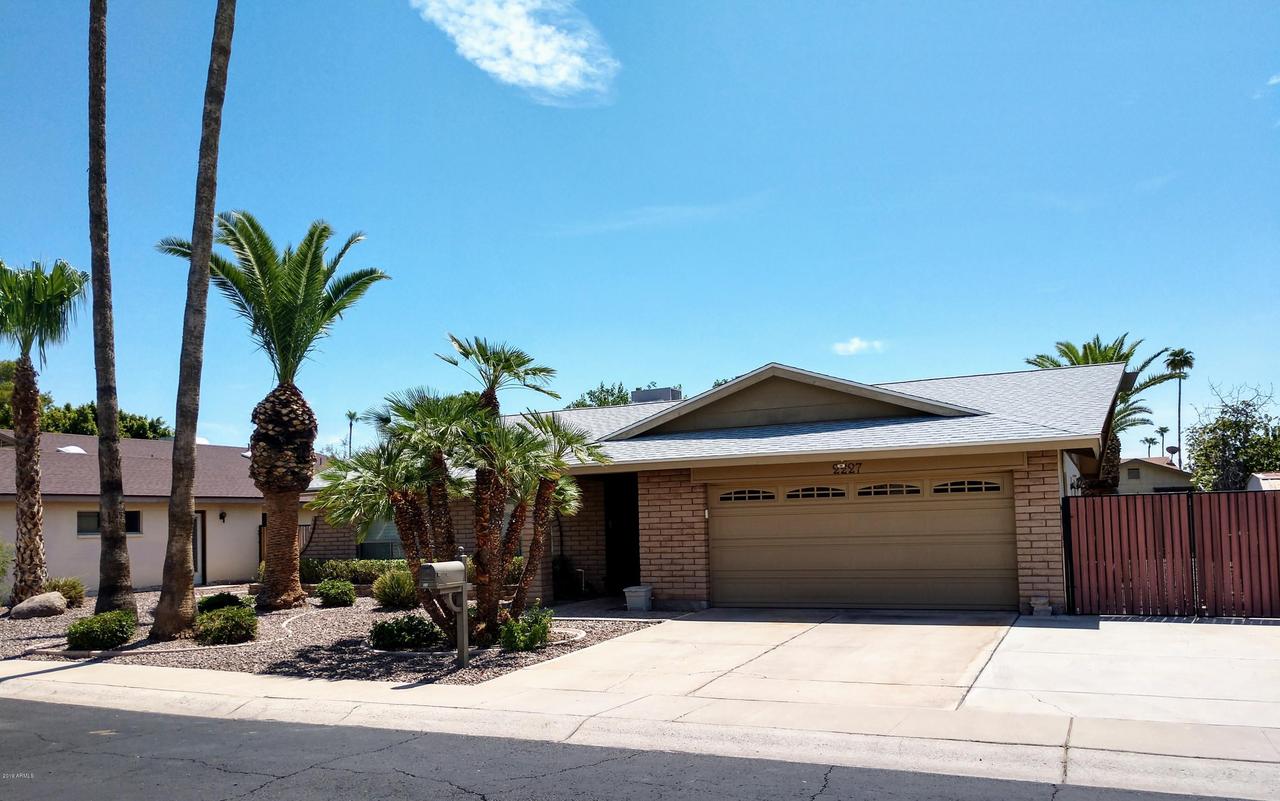 2227 S Johnson Cir., Mesa, AZ 85202