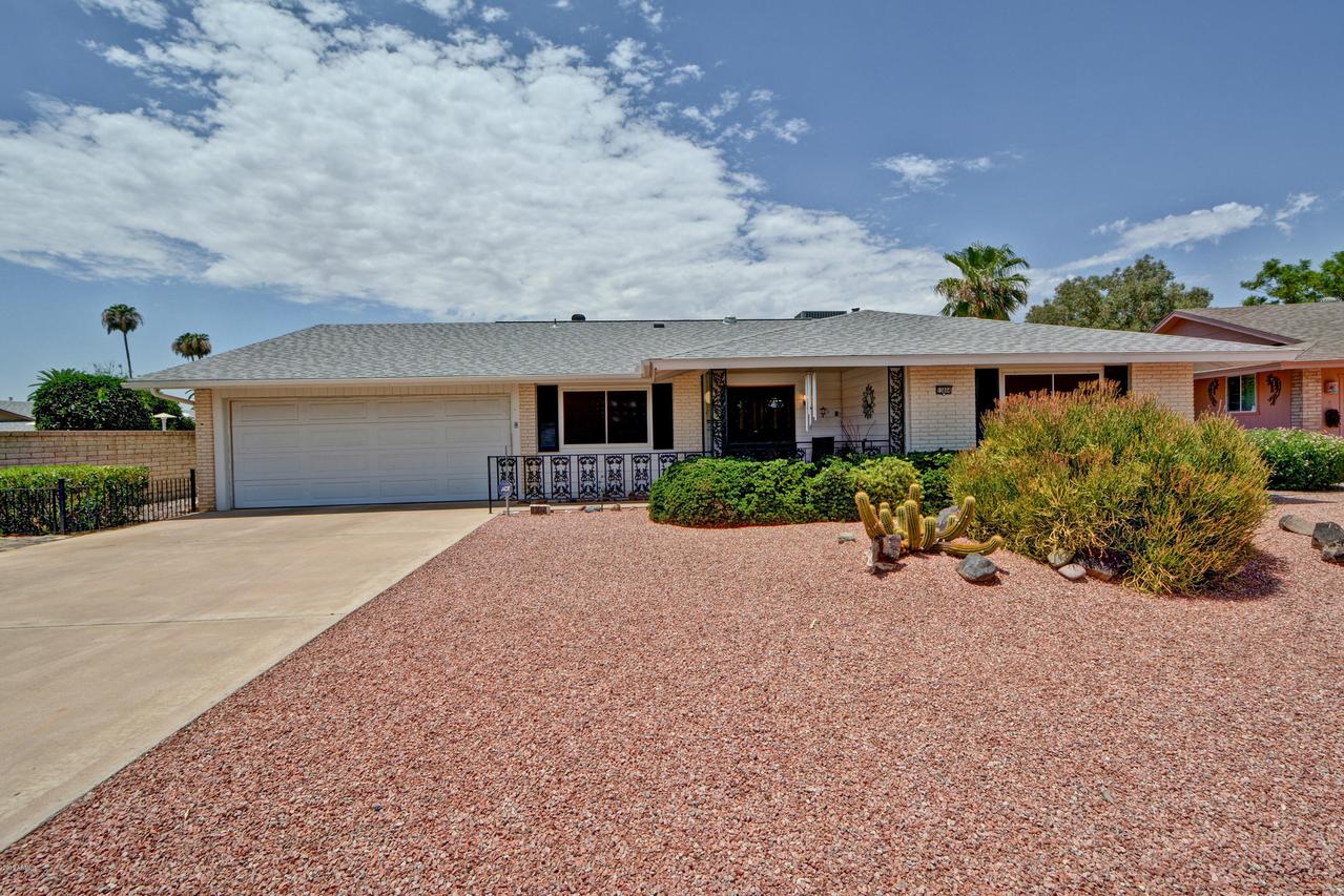 13804 N Whispering Lake Dr., Sun City, AZ 85351