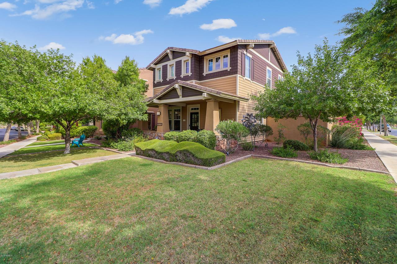 21173 W Elm Way, Buckeye, AZ 85396