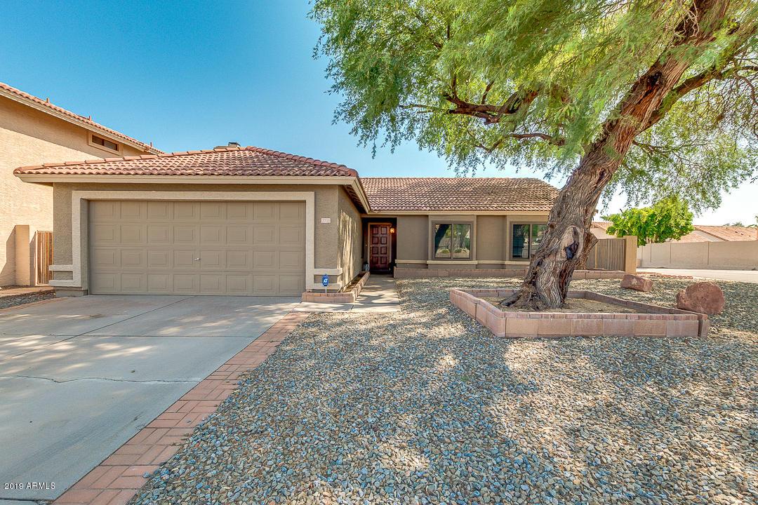 2733 E Rock Wren Rd., Phoenix, AZ 85048