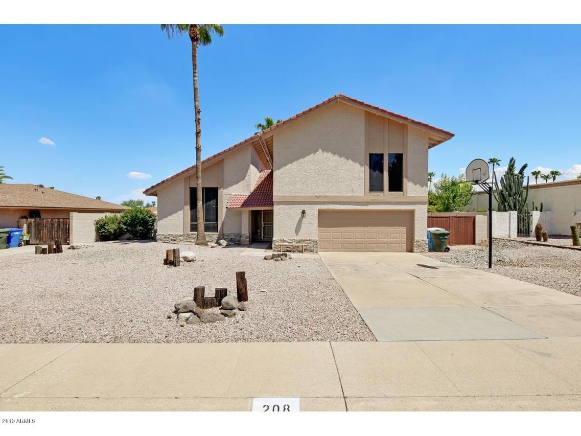 208 E Wood Dr., Phoenix, AZ 85022