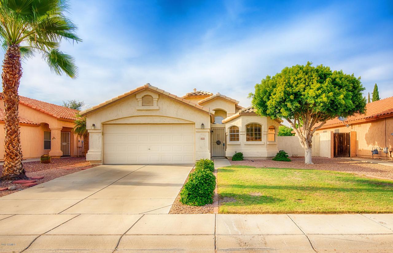 9522 W Tonopah Dr., Peoria, AZ 85382