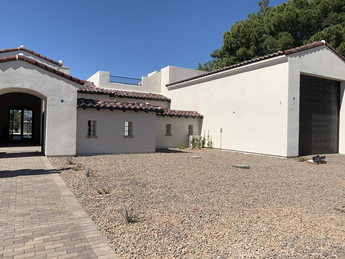 11422 N 68th St., Scottsdale, AZ 85254