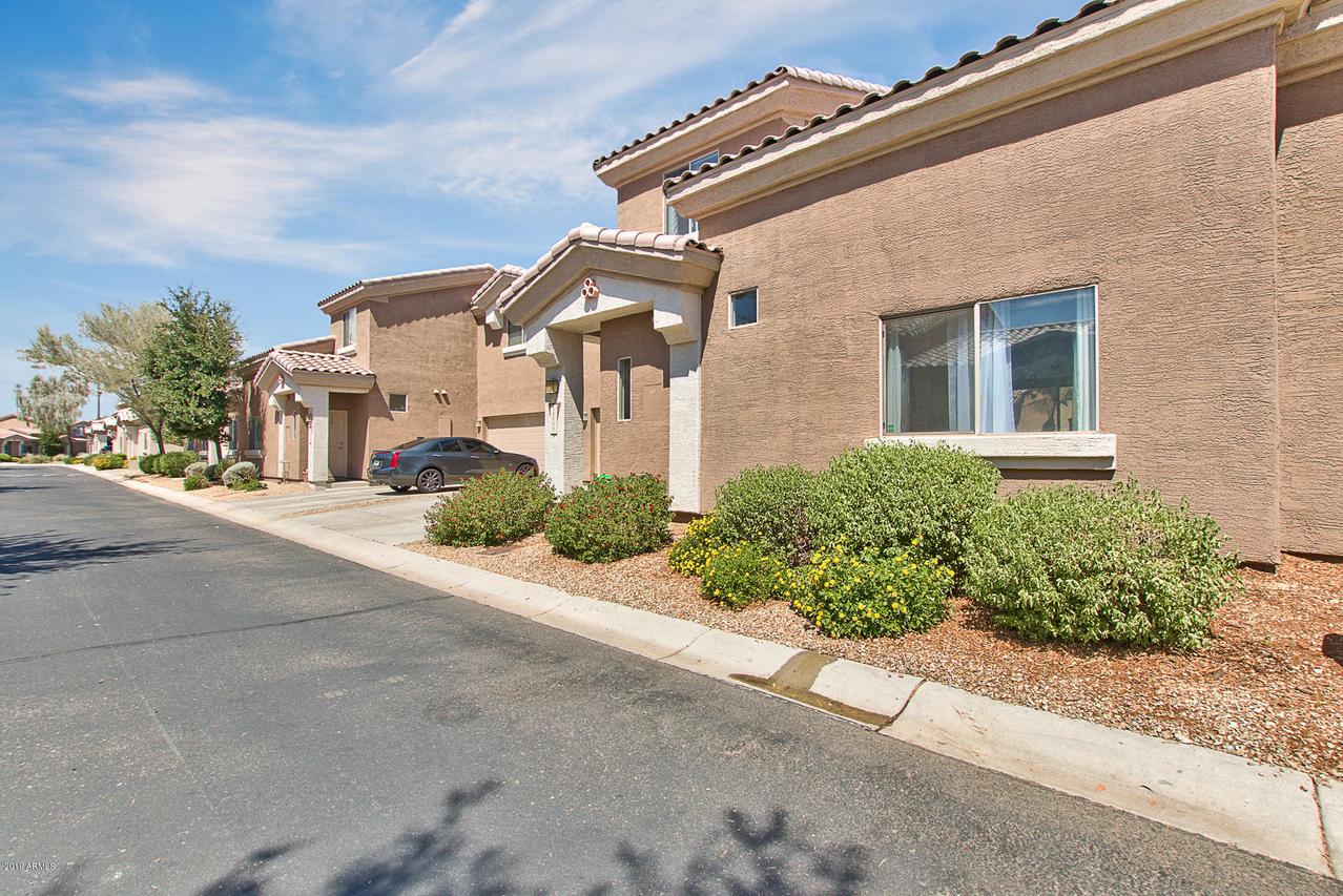 15699 N 79th Ln., Peoria, AZ 85382