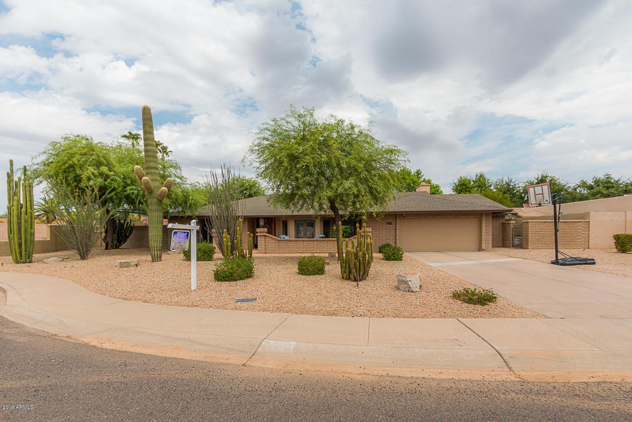 5402 E Laurel Ln., Scottsdale, AZ 85254