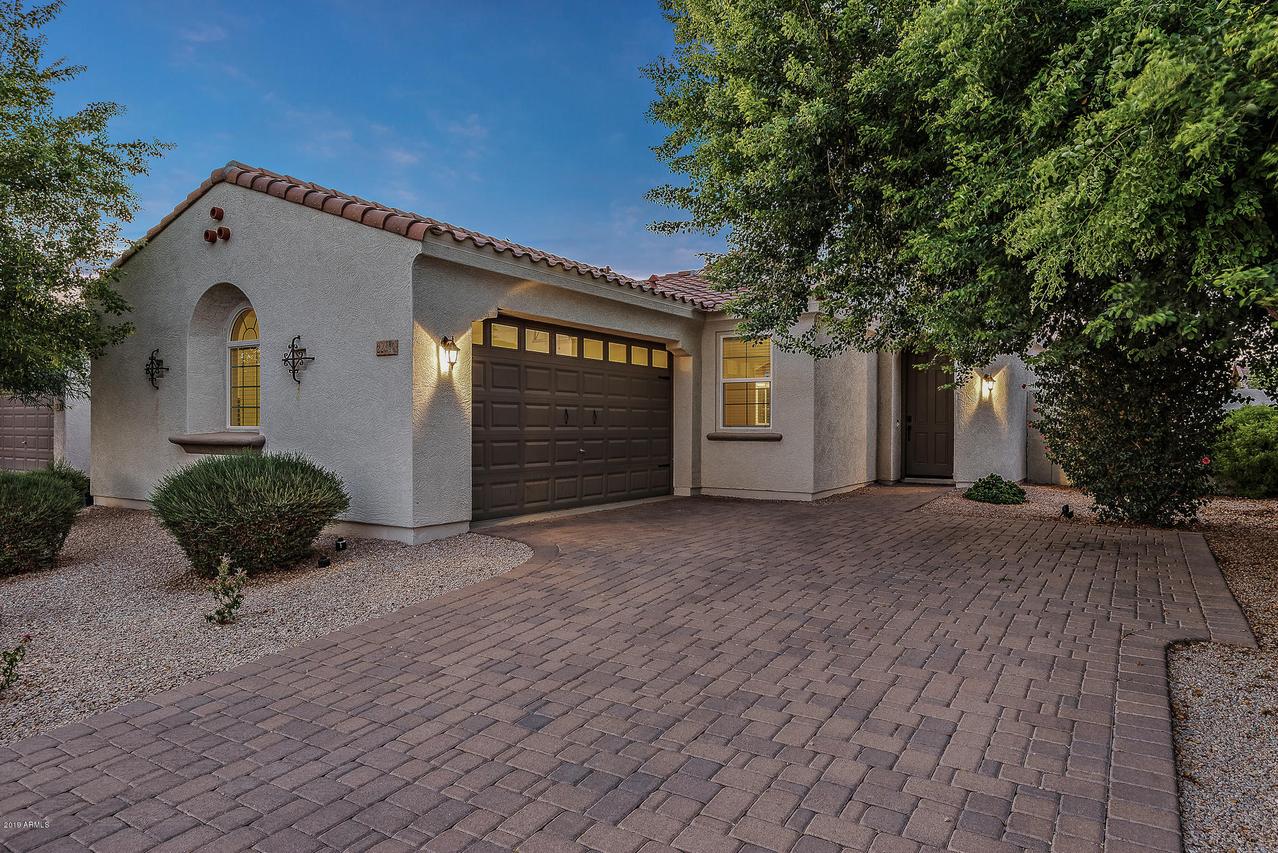 22344 E Via De Olivos St., Queen Creek, AZ 85142