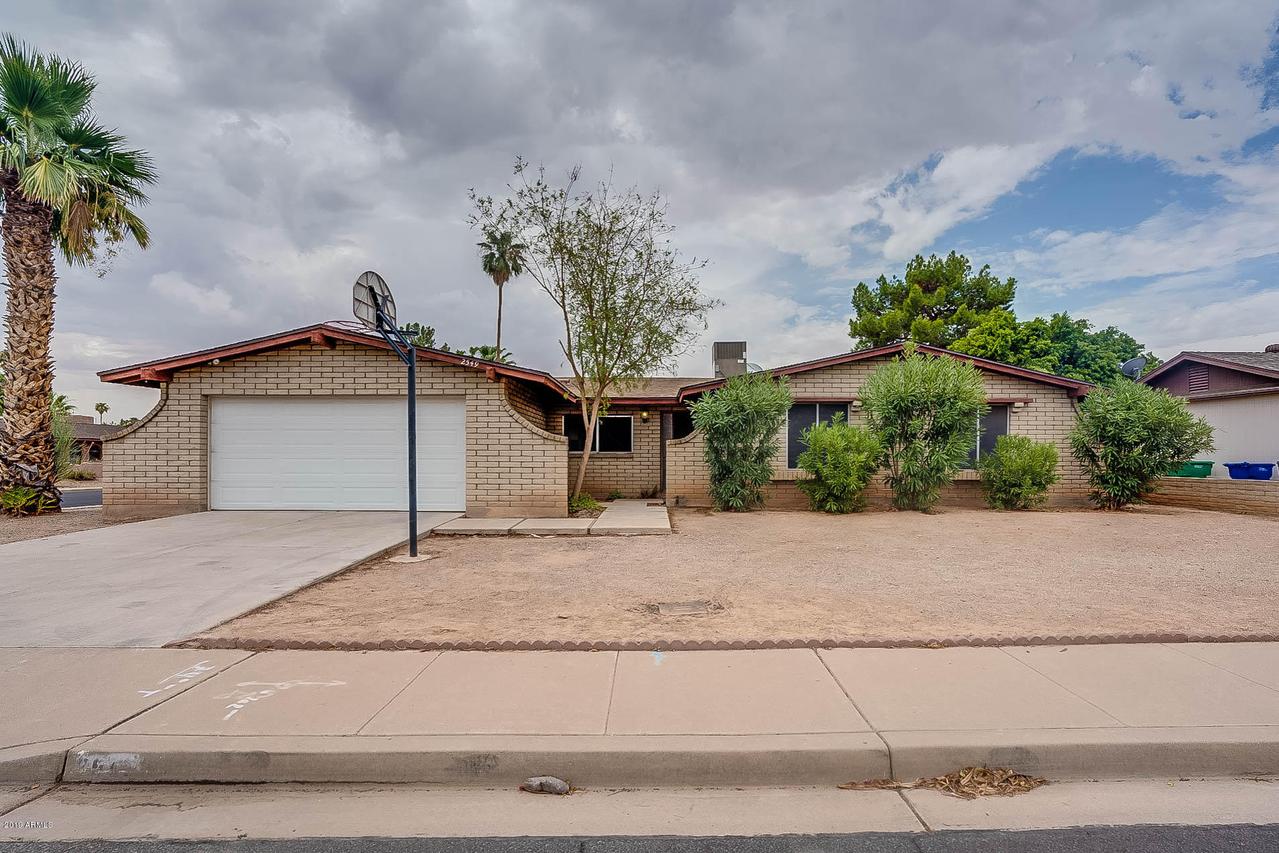 2549 W Osage Cir., Mesa, AZ 85202