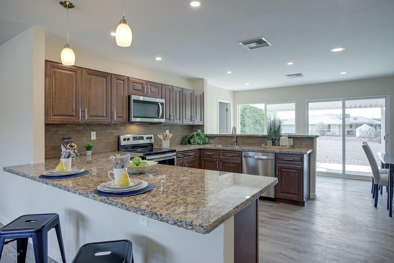 9833 W Calico Dr., Sun City, AZ 85373