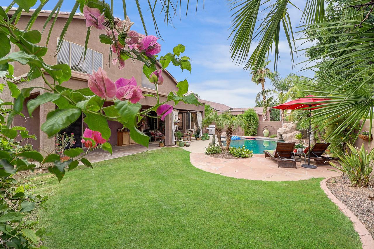 9742 E Navarro Ave., Mesa, AZ 85212