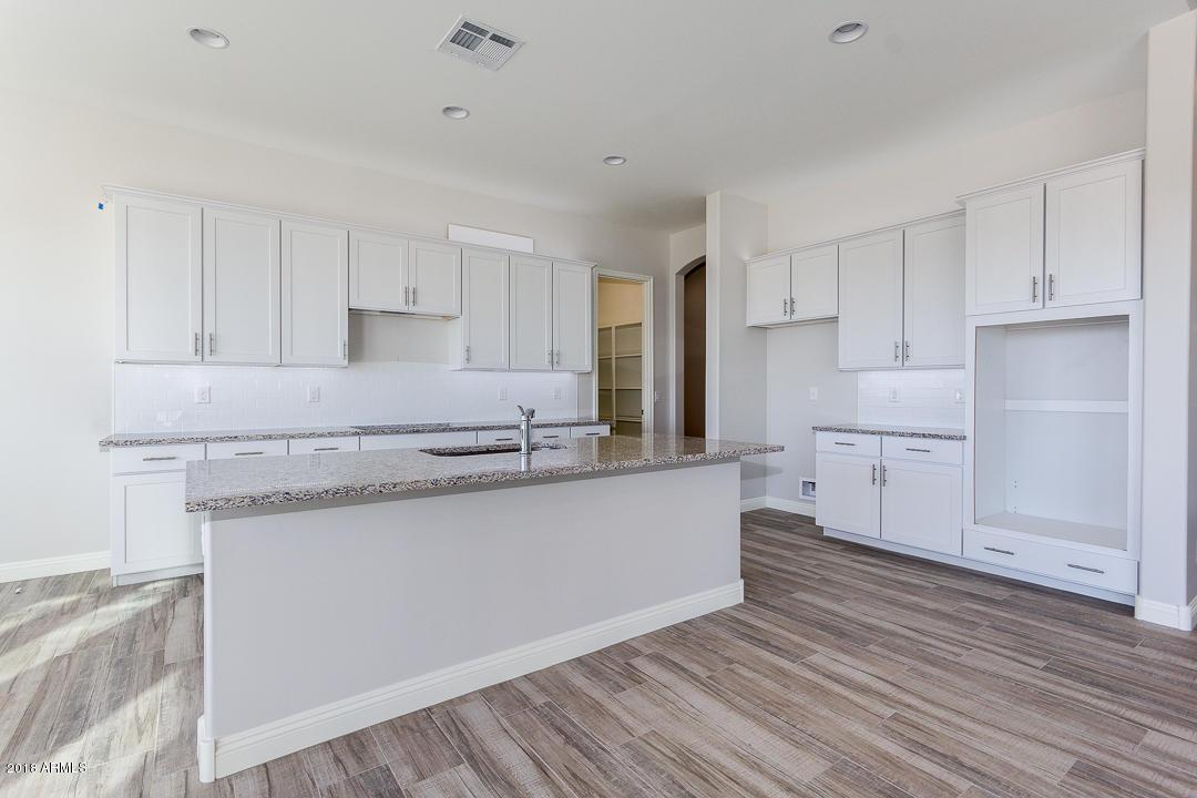 472 W Larimer St., Queen Creek, AZ 85143