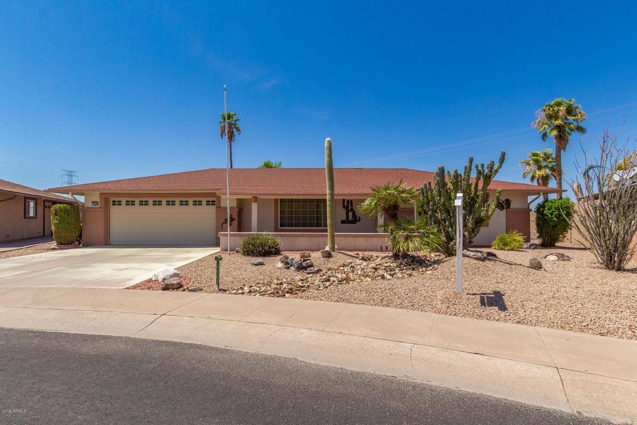 15402 N 111th Ave., Sun City, AZ 85351