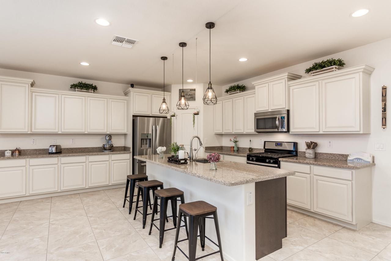 22451 E Avenida Del Valle, Queen Creek, AZ 85142