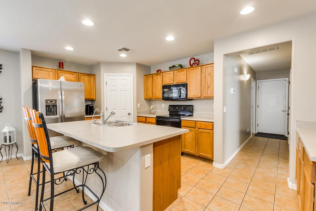 914 W Desert Mountain Dr., San Tan Valley, AZ 85143