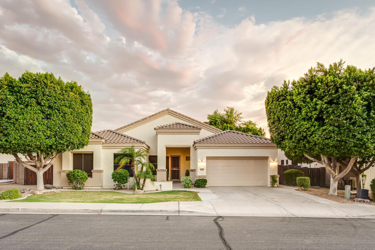 8633 E Hillview St., Mesa, AZ 85207
