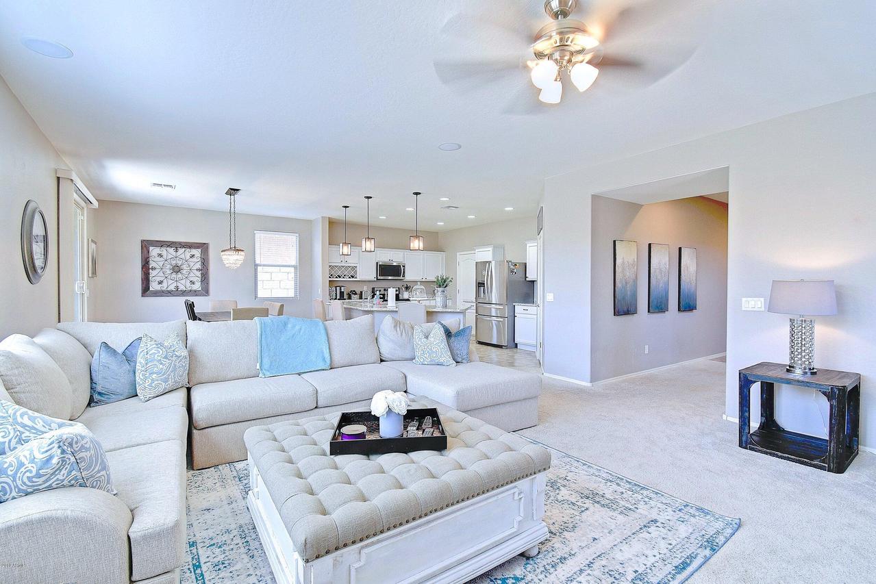 4115 W Federal Way, Queen Creek, AZ 85144