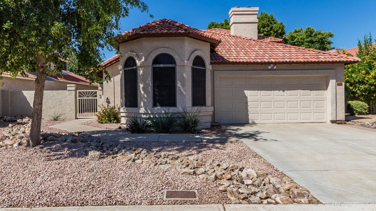 6923 W Morrow Dr., Glendale, AZ 85308
