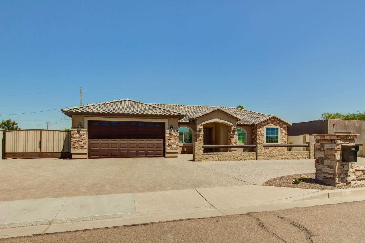 1626 E Aire Libre Ave., Phoenix, AZ 85022
