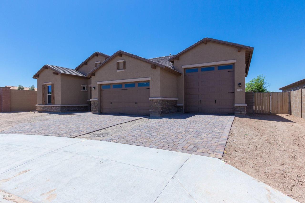 13824 N 71st Ln., Peoria, AZ 85381