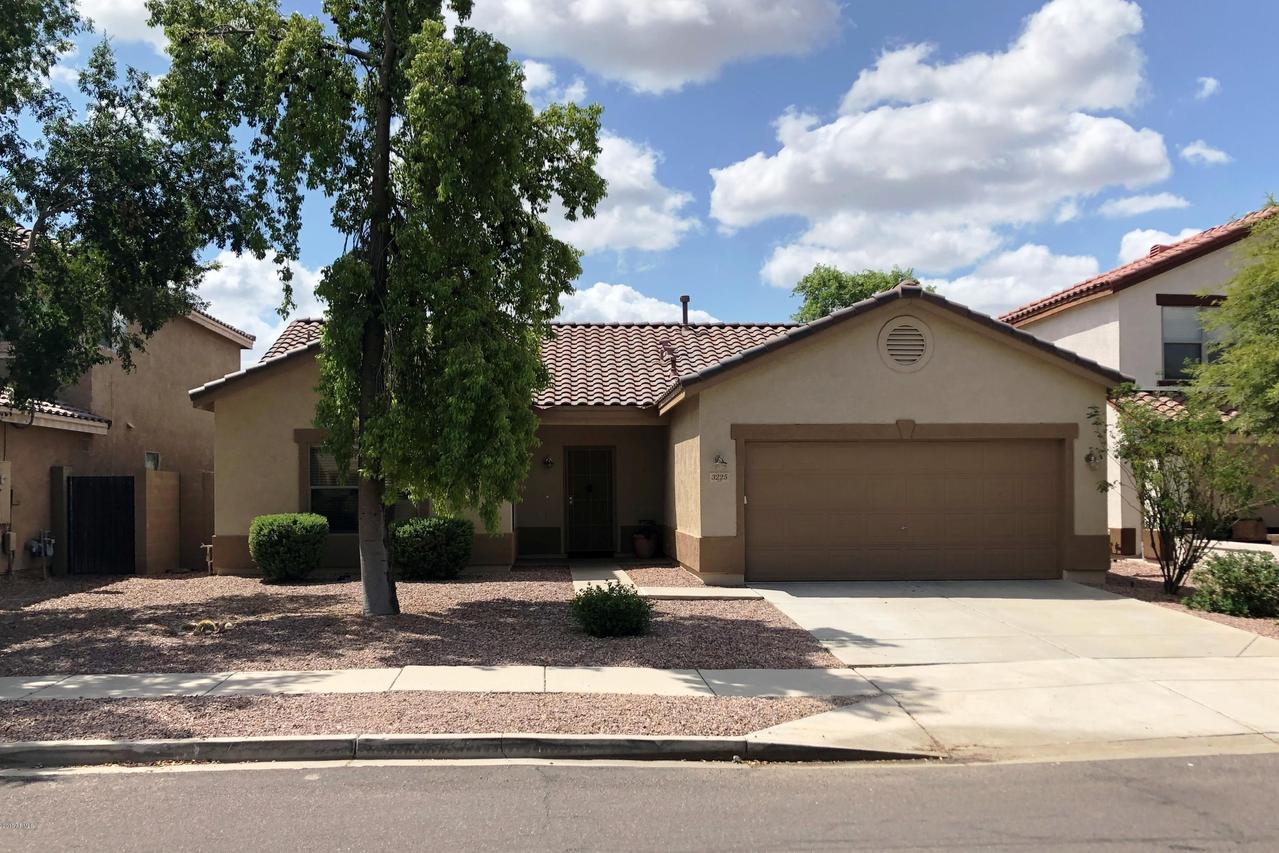 3225 W Cavedale Dr., Phoenix, AZ 85083