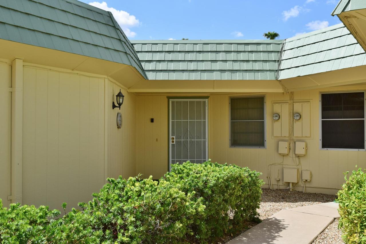10560 W Ocotillo Dr., Sun City, AZ 85373