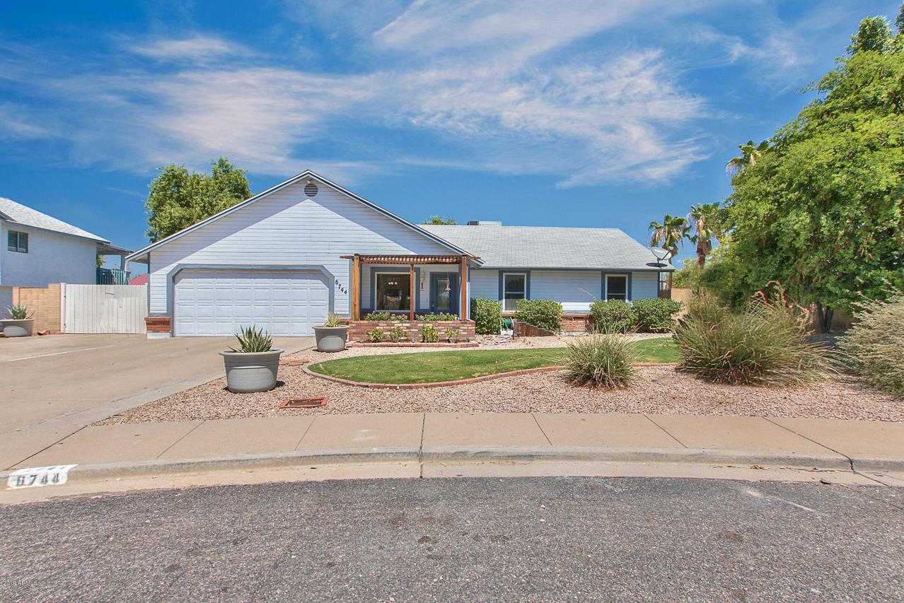 6744 E Juniper St., Mesa, AZ 85205