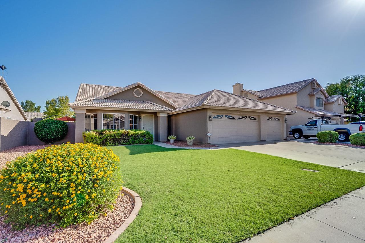 9139 W Acoma Dr., Peoria, AZ 85381