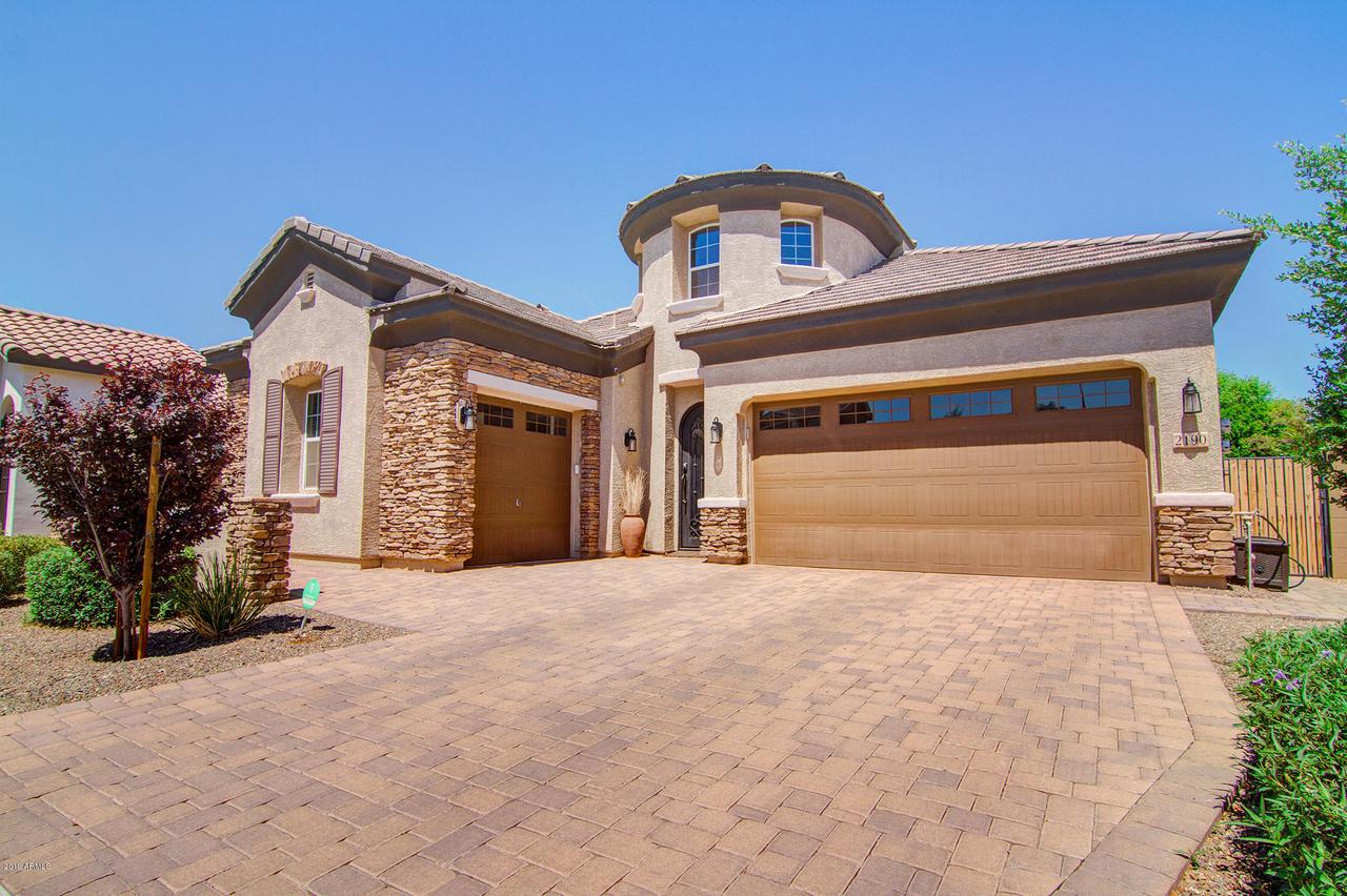 2190 E Geronimo St., Chandler, AZ 85225