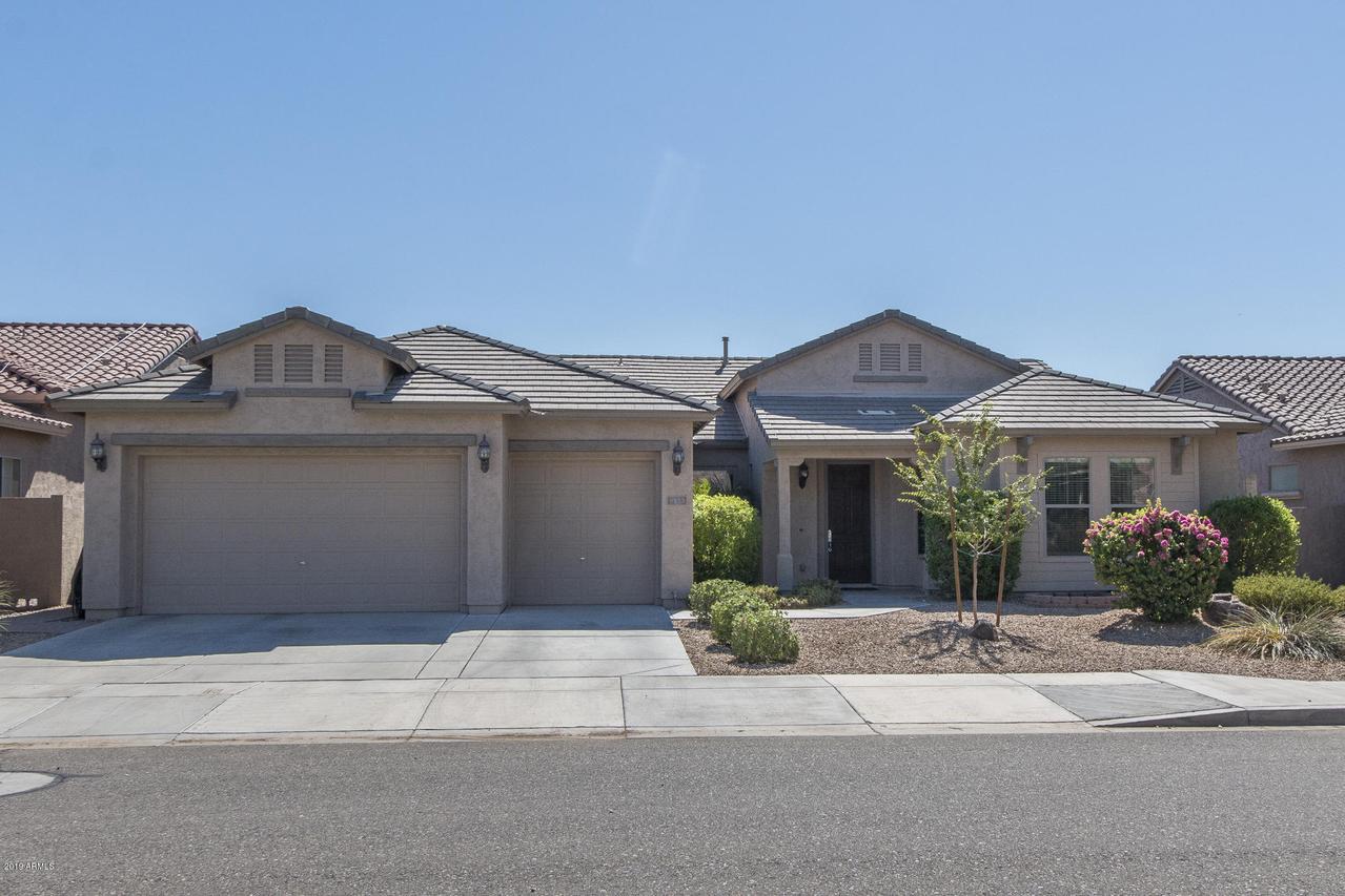 8233 N 179th Dr., Waddell, AZ 85355