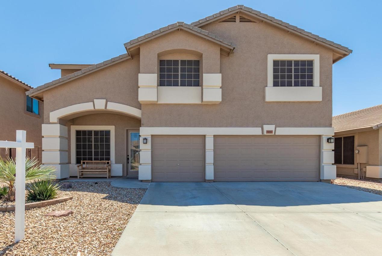 9057 W Clara Ln., Peoria, AZ 85382