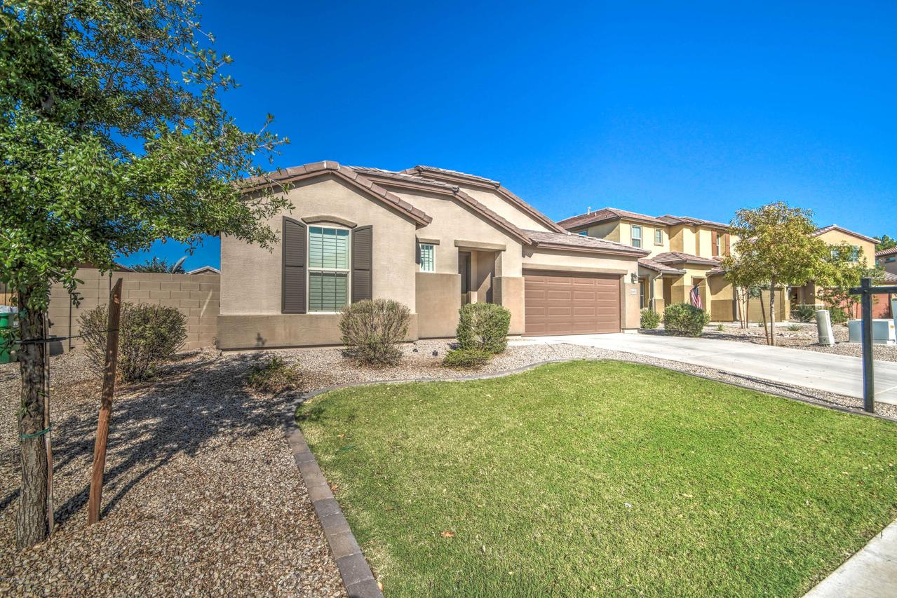 41692 N Cielito Linda Way, San Tan Valley, AZ 85140