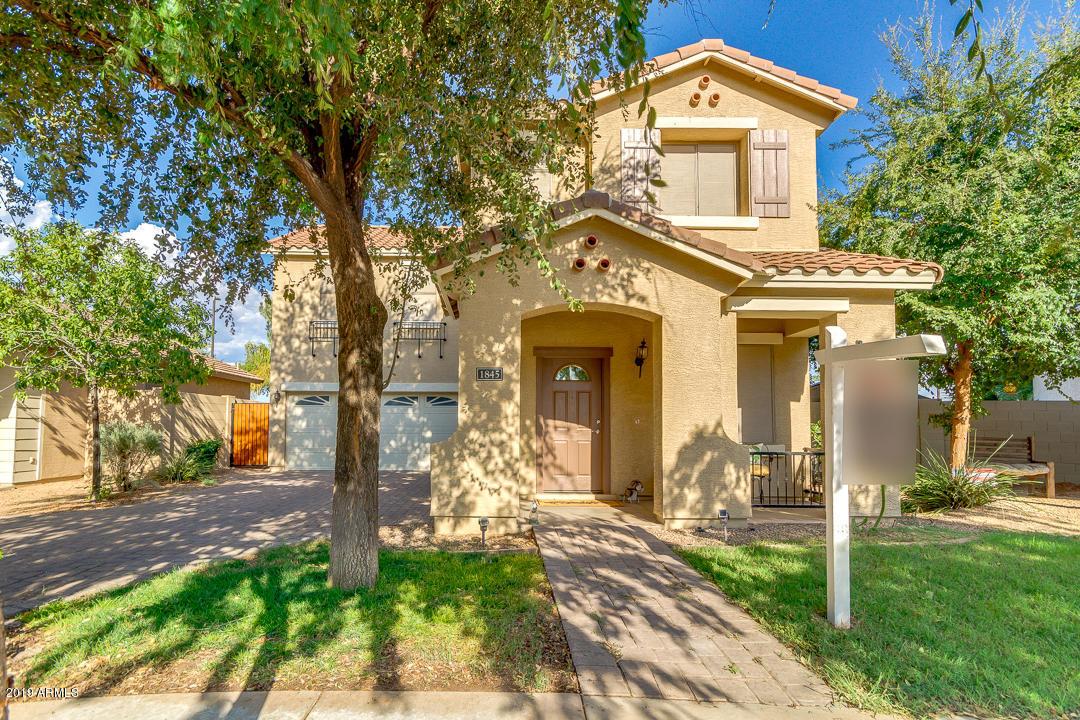 1845 S Starling Dr., Gilbert, AZ 85236