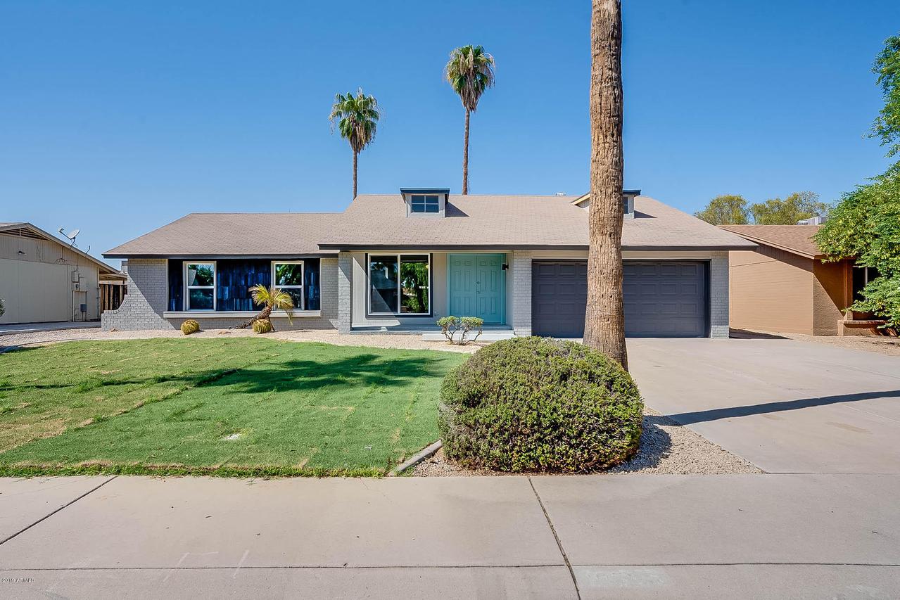 10534 W Seldon Ln., Peoria, AZ 85345