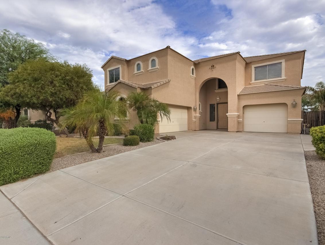 1018 E Penny Ln., San Tan Valley, AZ 85140