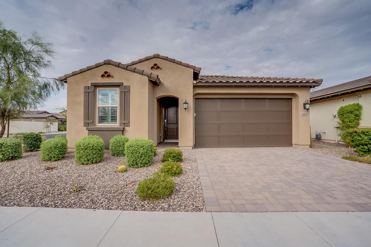 4660 S Cabrio Ter., Mesa, AZ 85212