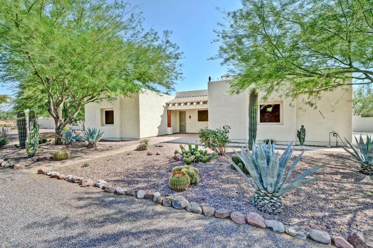 43816 N 16th St., New River, AZ 85087