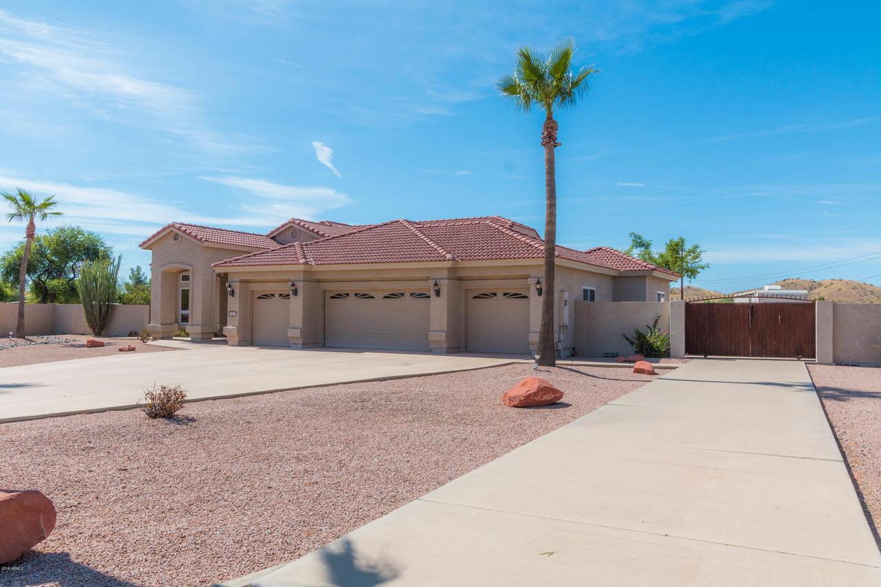 817 W Cloud Rd., Phoenix, AZ 85086