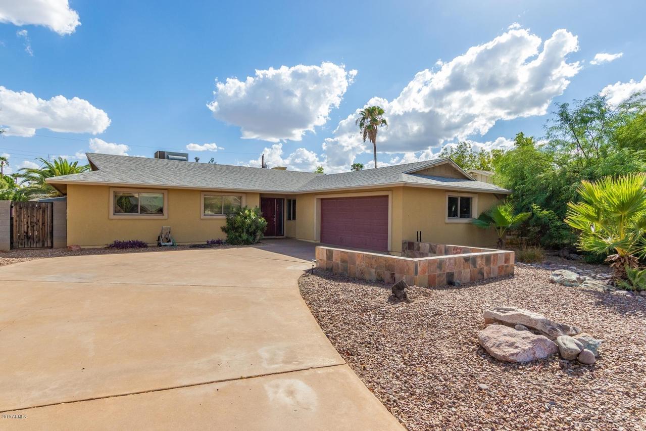 207 E Minton Dr., Tempe, AZ 85282