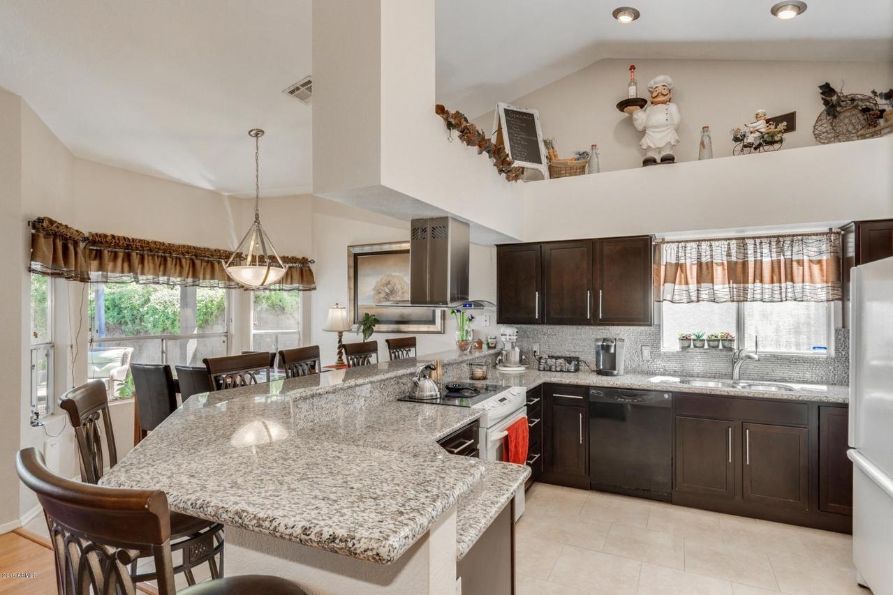 15455 N 39th St., Phoenix, AZ 85032