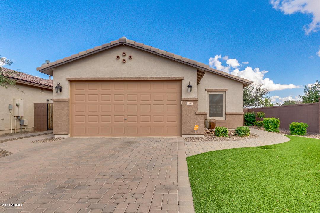 1410 W Popcorn Tree Ave., San Tan Valley, AZ 85140