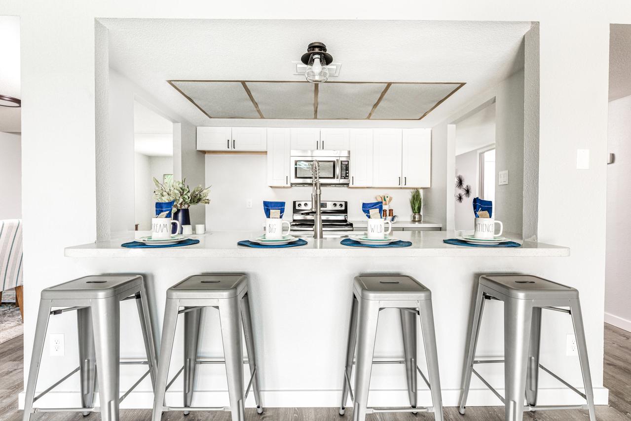 5236 W Hearn Rd., Glendale, AZ 85306